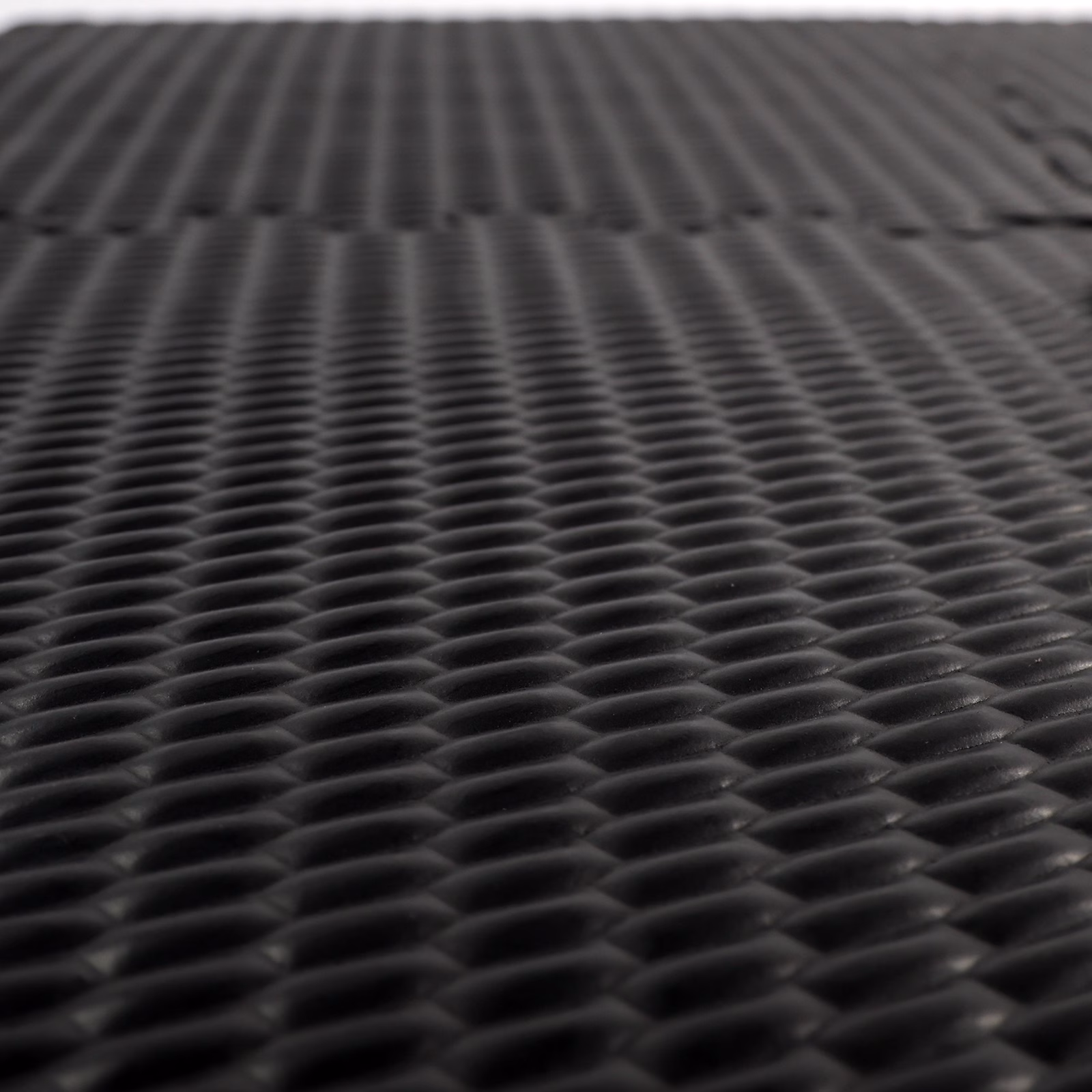 Actiasmat 34mm Interlocking EVA Horse Stable Mats 62x62cm – Cushioned Stable Flooring for Horses, Ponies, Horseboxes & Trailers - Image 12